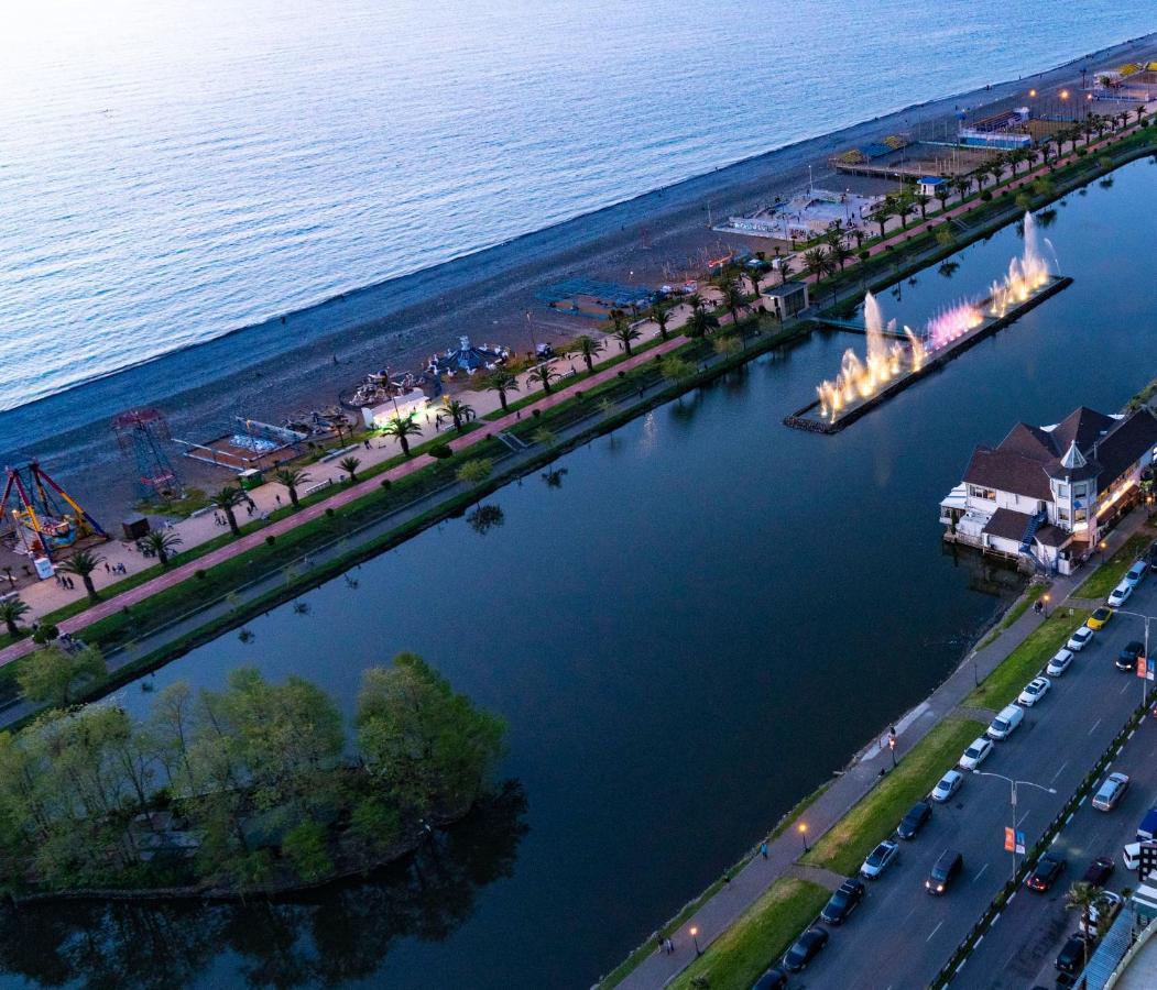Seaside Resort In New Orbi Twins Batumi Eksteriør bilde