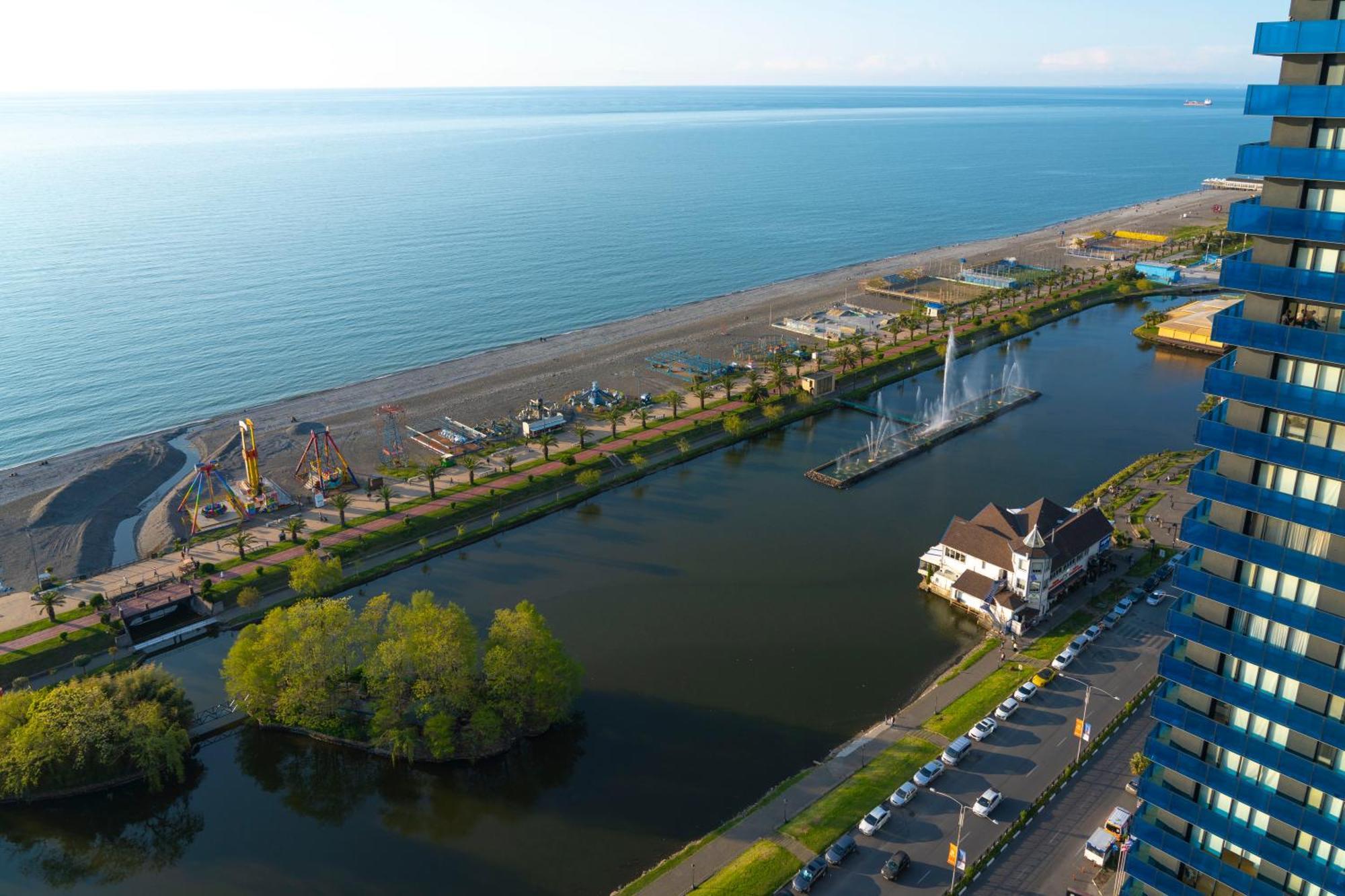 Seaside Resort In New Orbi Twins Batumi Eksteriør bilde