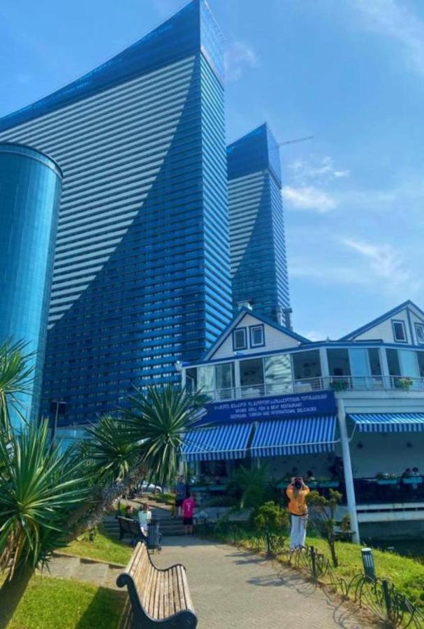 Seaside Resort In New Orbi Twins Batumi Eksteriør bilde
