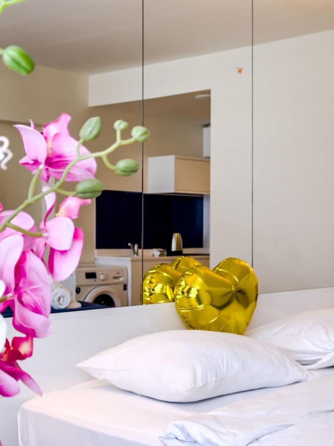 Seaside Resort In New Orbi Twins Batumi Eksteriør bilde